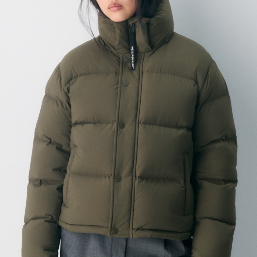 Aritzia super puff shorty - Dark Olive - Picture 1 of 8